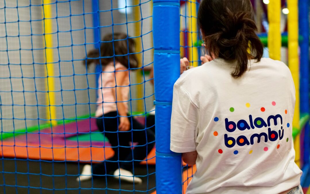 Balambambú, el parque de bolas infantil donde la diversión no tiene fin